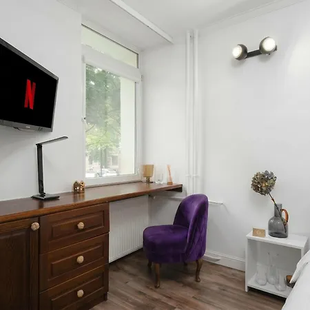 Urban Chic - Modern & Stylish, Aleja Solidarnosci * ורשה