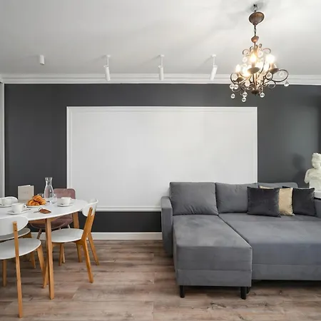 Urban Chic - Modern & Stylish, Aleja Solidarnosci *