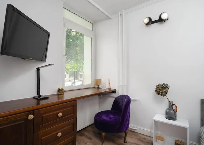 Urban Chic - Modern & Stylish, Aleja Solidarnosci * ワルシャワ